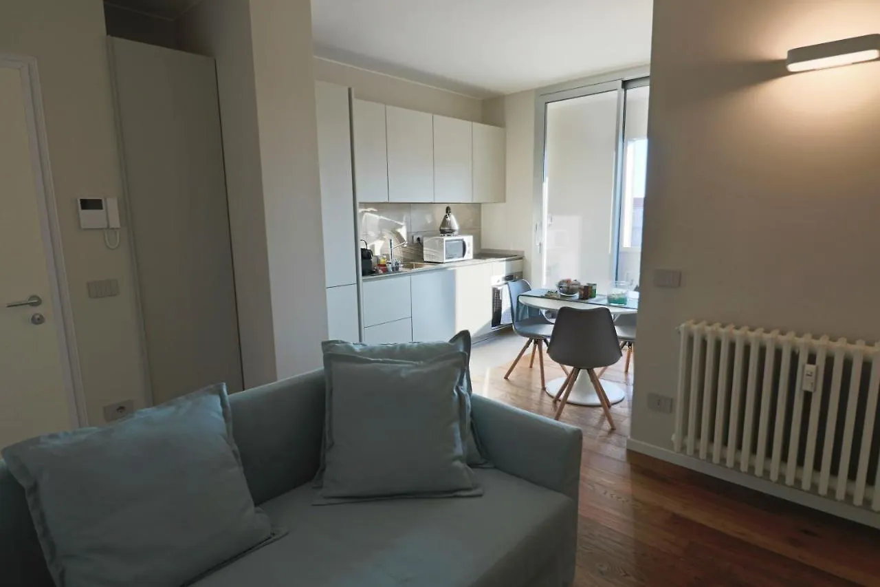 Aparthotel Isola Milan