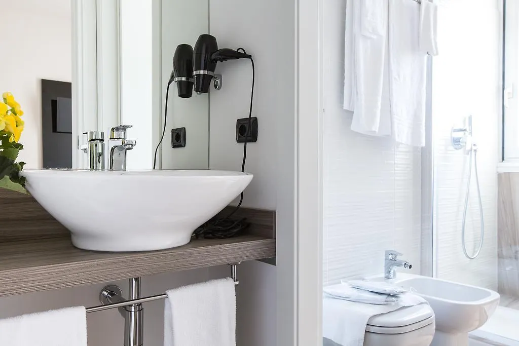 Aparthotel Isola Milan