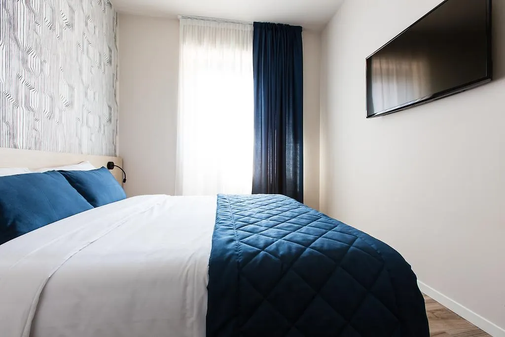 Aparthotel Isola Milan 2*,