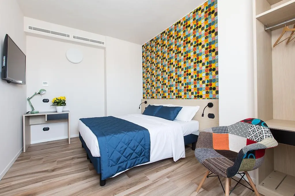 **  Aparthotel Isola Milan Italy